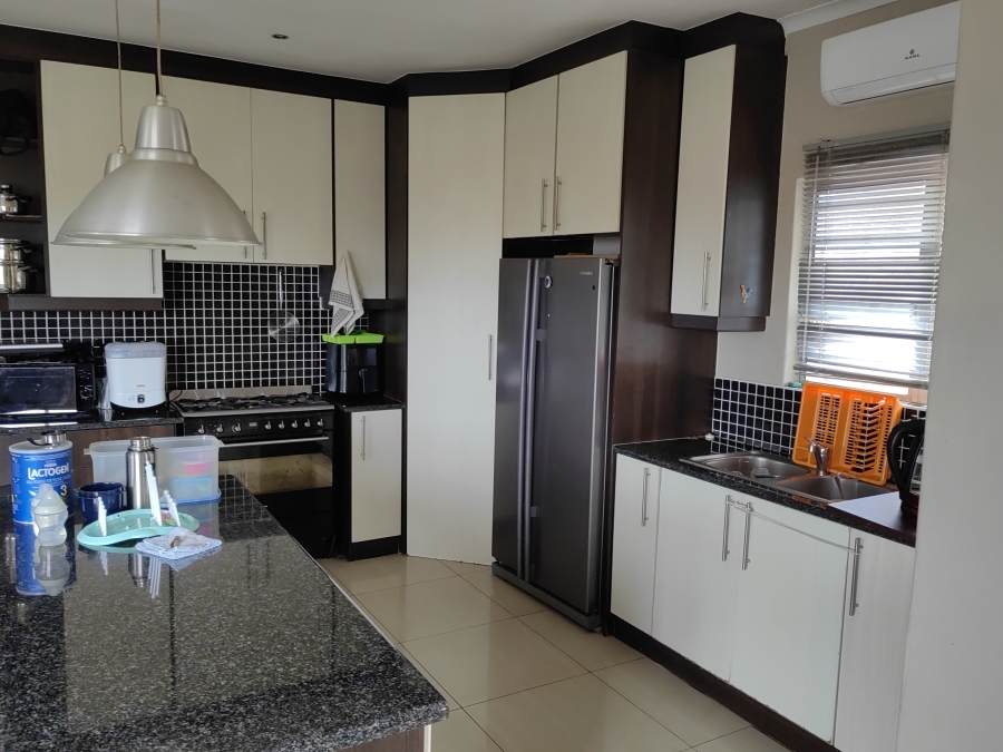 3 Bedroom Property for Sale in Glenwood KwaZulu-Natal