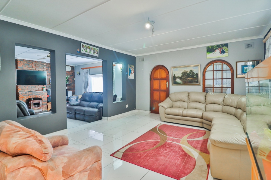 4 Bedroom Property for Sale in Hayfields KwaZulu-Natal