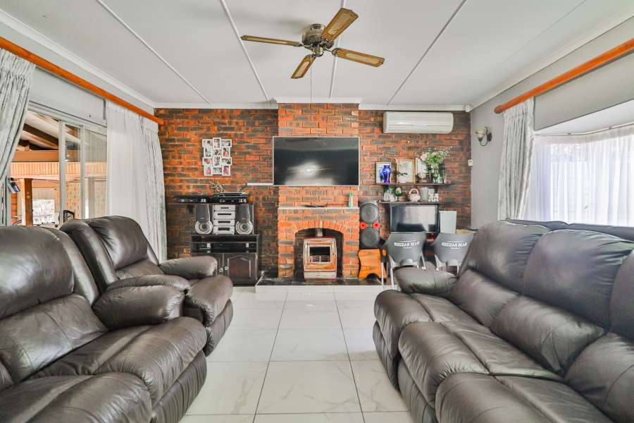 4 Bedroom Property for Sale in Hayfields KwaZulu-Natal