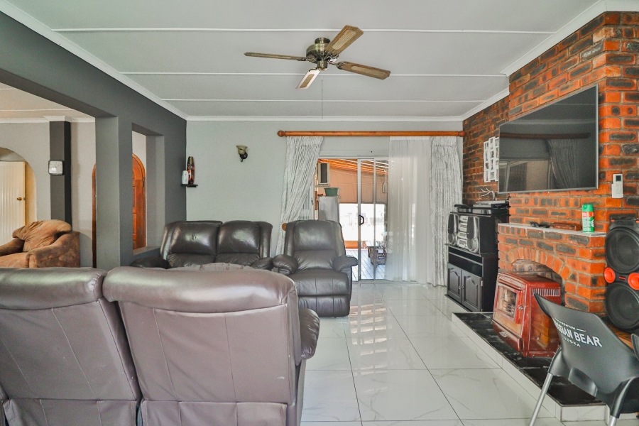 4 Bedroom Property for Sale in Hayfields KwaZulu-Natal