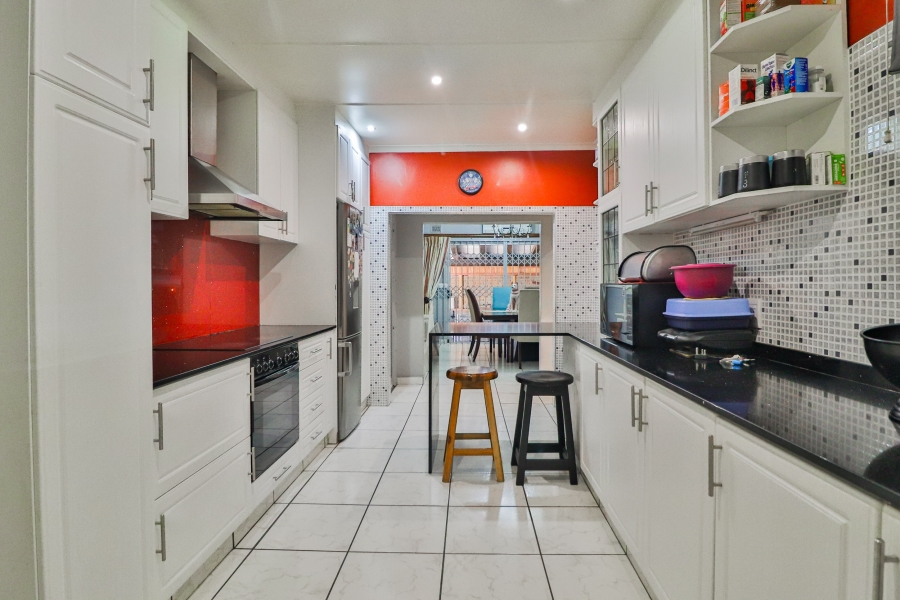 4 Bedroom Property for Sale in Hayfields KwaZulu-Natal
