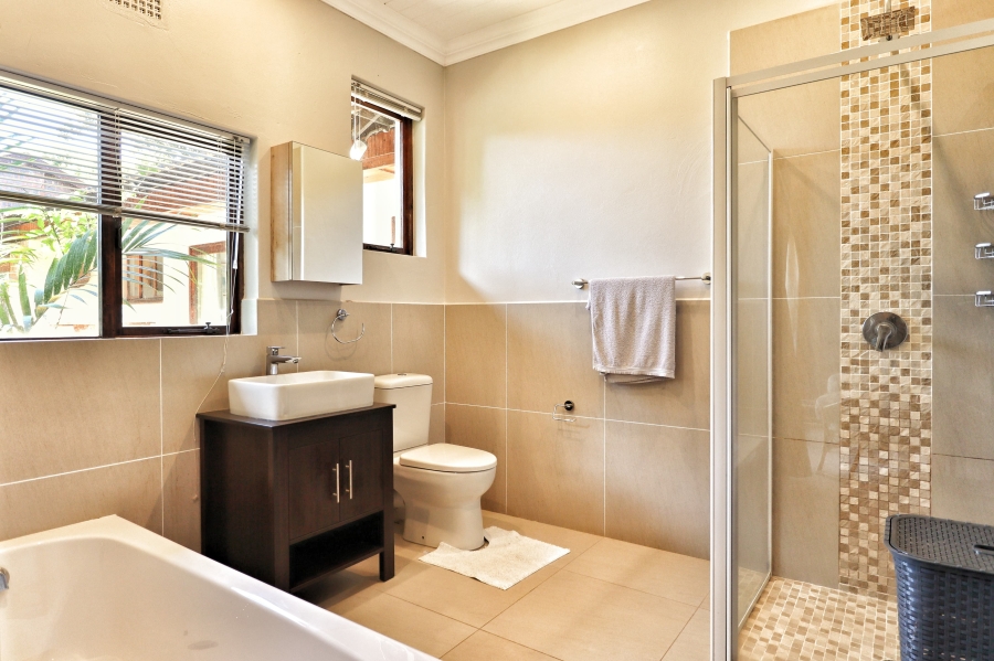 8 Bedroom Property for Sale in St Lucia KwaZulu-Natal