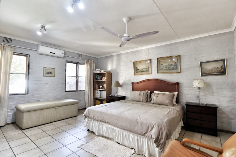 8 Bedroom Property for Sale in St Lucia KwaZulu-Natal