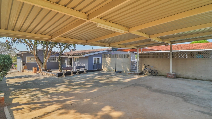 3 Bedroom Property for Sale in Epworth KwaZulu-Natal