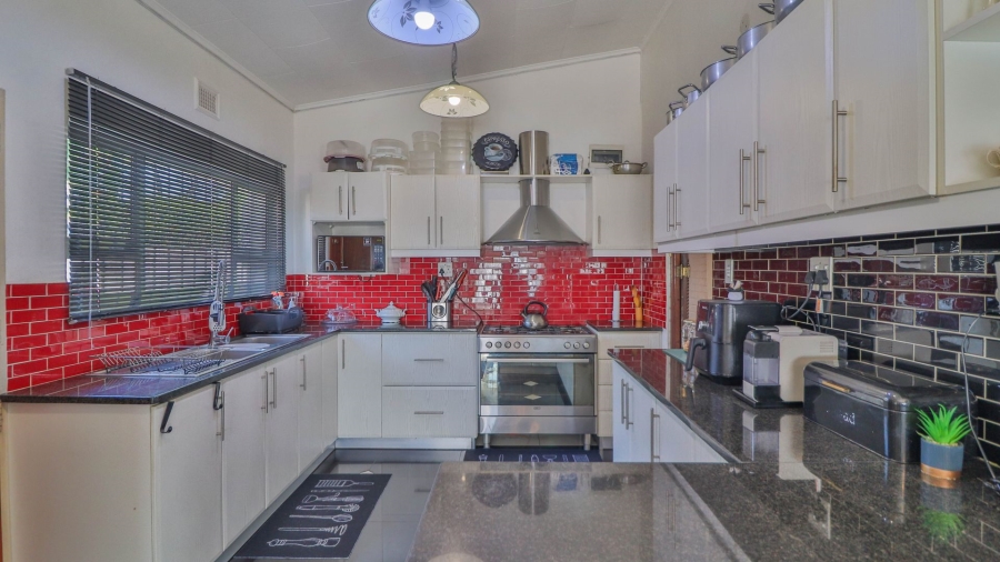 3 Bedroom Property for Sale in Epworth KwaZulu-Natal