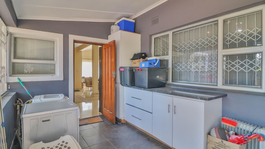 3 Bedroom Property for Sale in Epworth KwaZulu-Natal