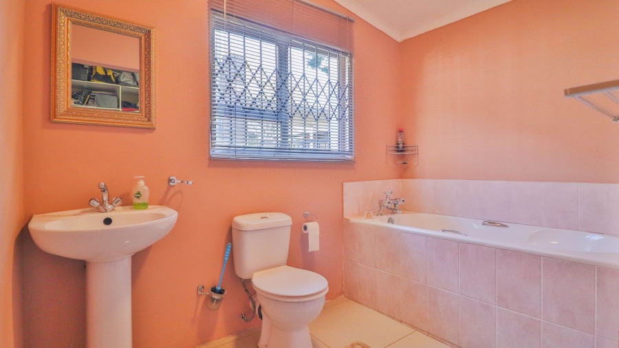 3 Bedroom Property for Sale in Epworth KwaZulu-Natal