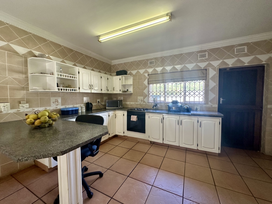 4 Bedroom Property for Sale in Veld En Vlei KwaZulu-Natal