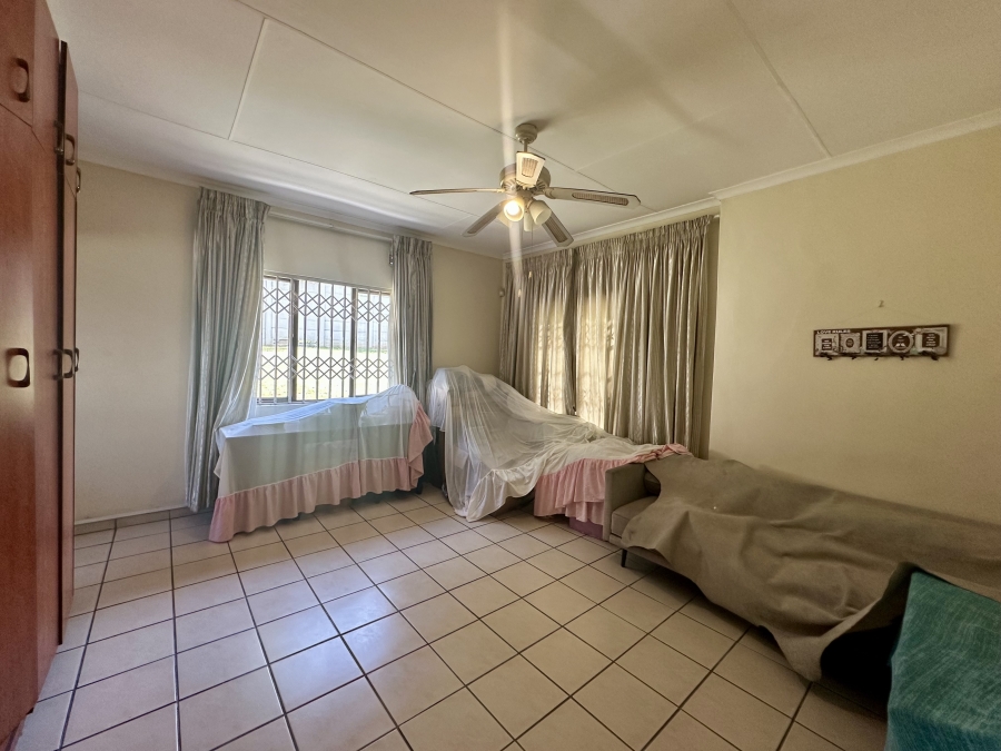 4 Bedroom Property for Sale in Veld En Vlei KwaZulu-Natal