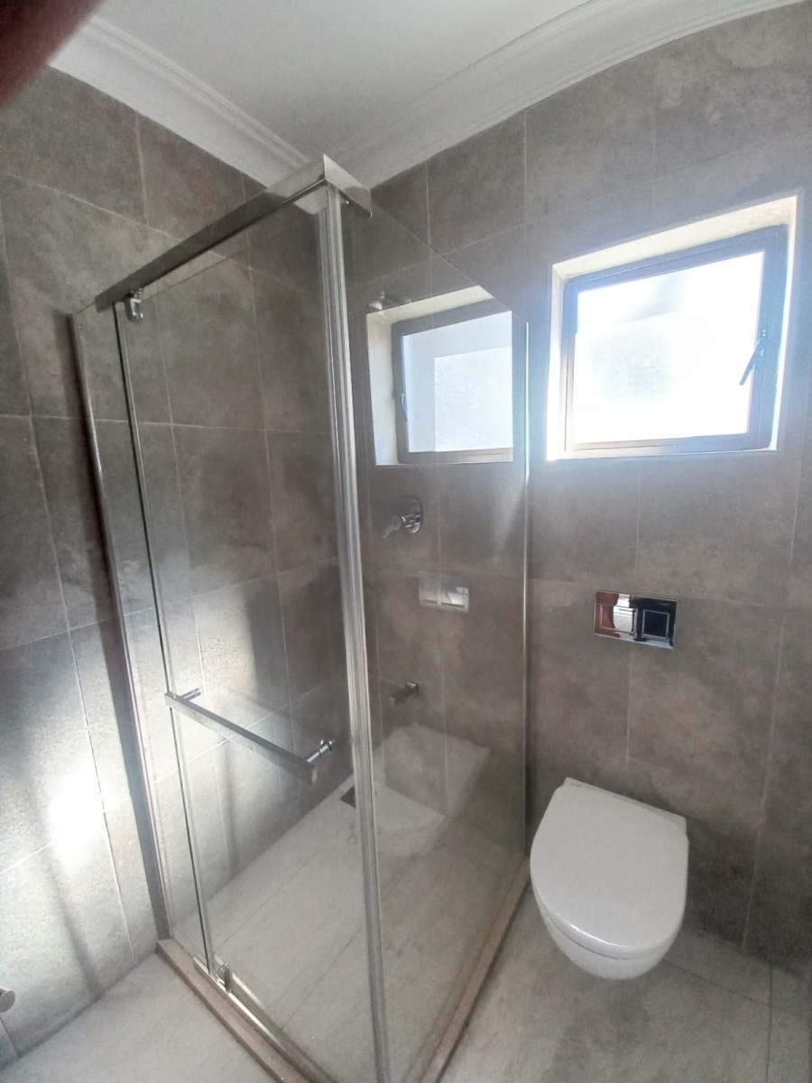 To Let 6 Bedroom Property for Rent in Izinga Estate KwaZulu-Natal