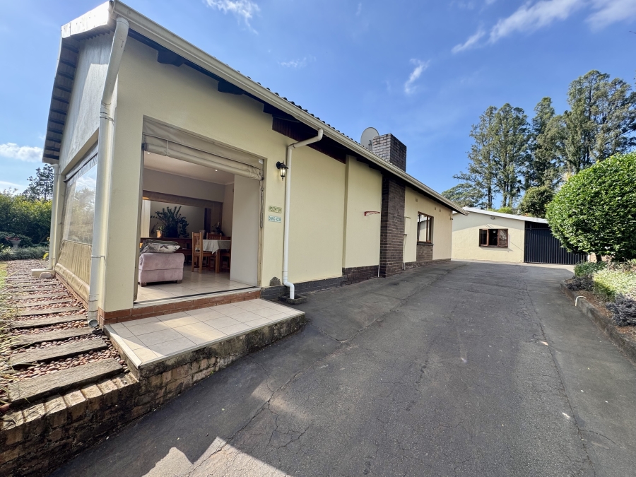 7 Bedroom Property for Sale in Montrose KwaZulu-Natal