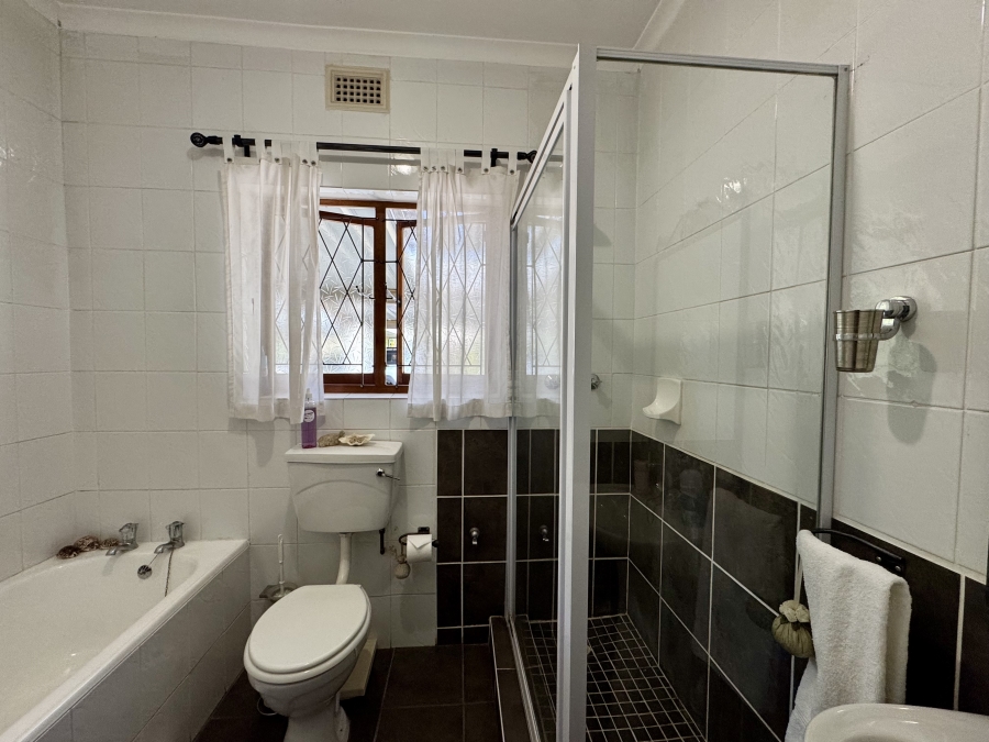 7 Bedroom Property for Sale in Montrose KwaZulu-Natal