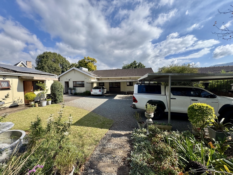 7 Bedroom Property for Sale in Montrose KwaZulu-Natal