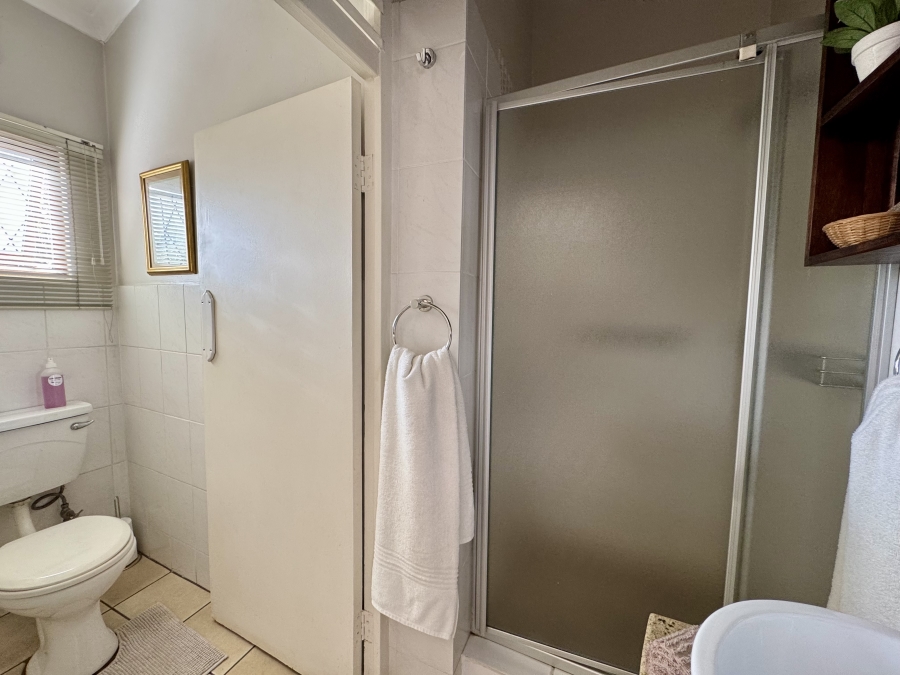 7 Bedroom Property for Sale in Montrose KwaZulu-Natal