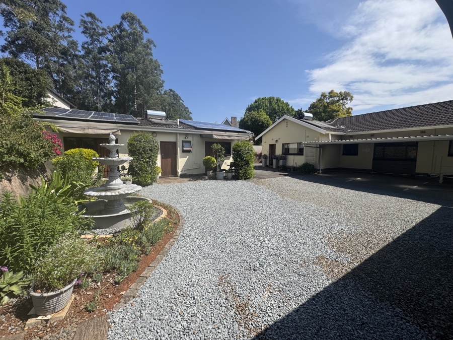 7 Bedroom Property for Sale in Montrose KwaZulu-Natal