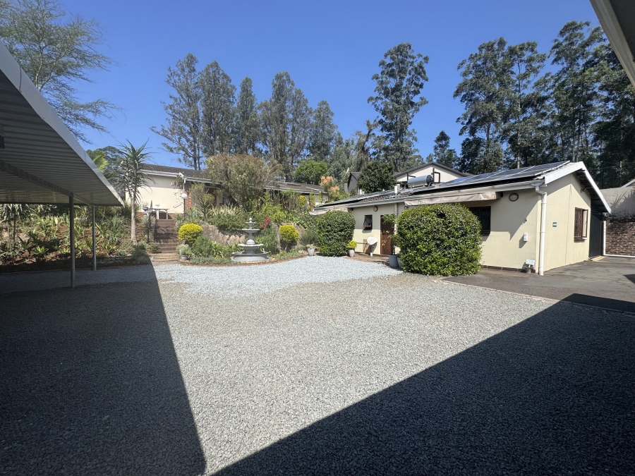 7 Bedroom Property for Sale in Montrose KwaZulu-Natal