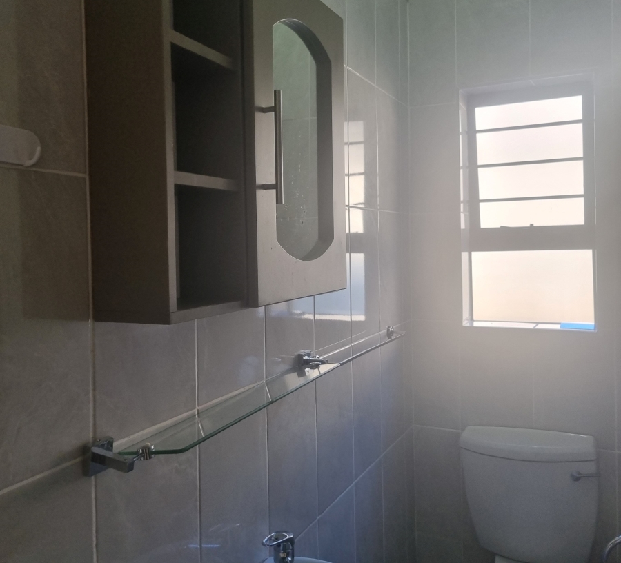 To Let 3 Bedroom Property for Rent in Glen Anil KwaZulu-Natal