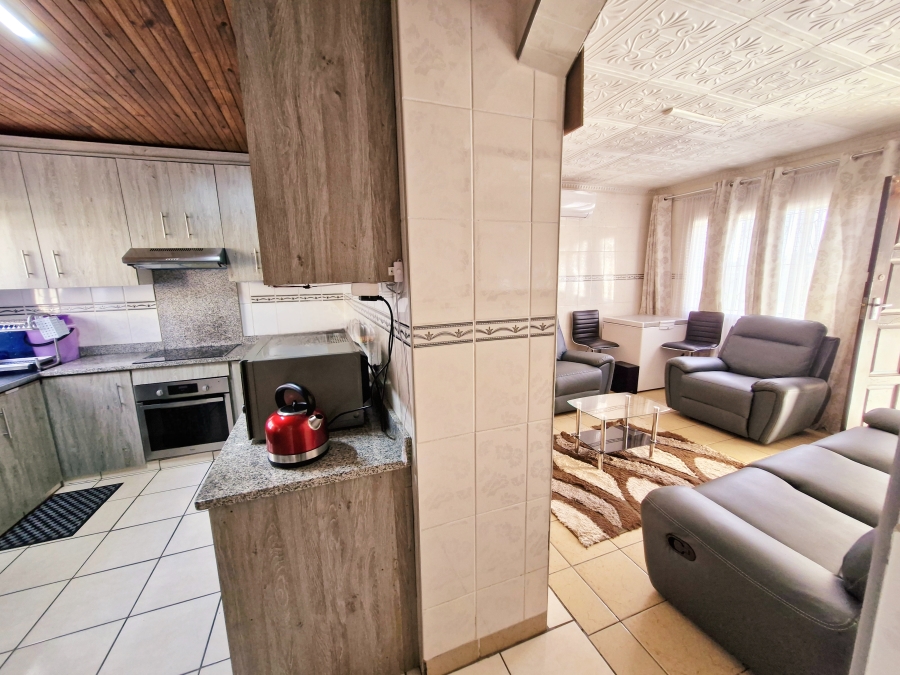 2 Bedroom Property for Sale in Phoenix Industrial KwaZulu-Natal