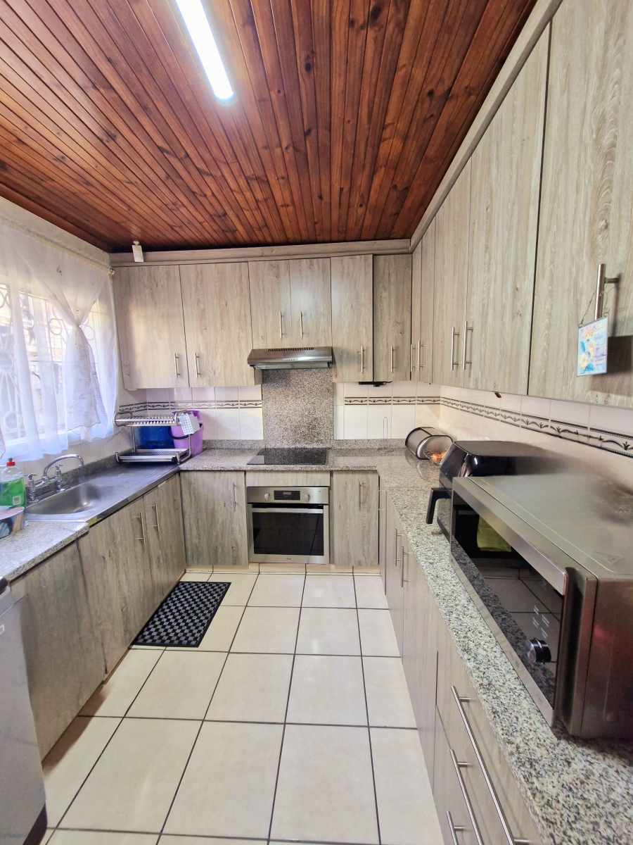 2 Bedroom Property for Sale in Phoenix Industrial KwaZulu-Natal