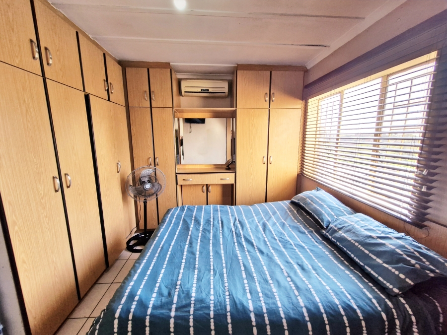 2 Bedroom Property for Sale in Phoenix Industrial KwaZulu-Natal