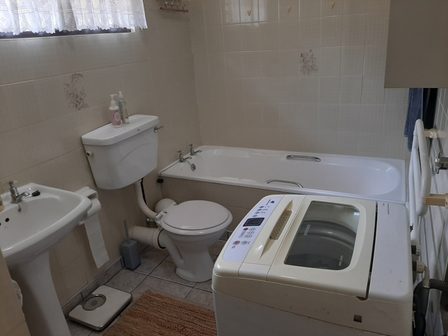 2 Bedroom Property for Sale in Chase Valley KwaZulu-Natal