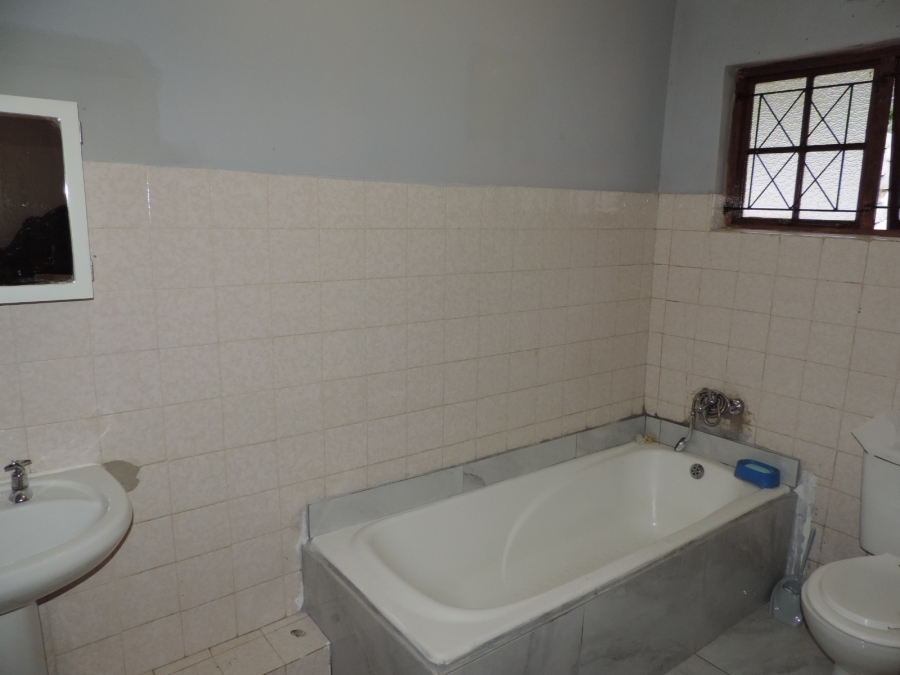 3 Bedroom Property for Sale in Umlazi BB KwaZulu-Natal