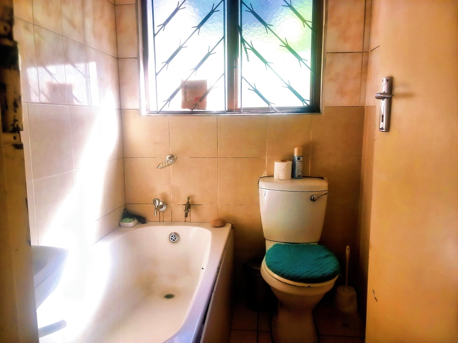 2 Bedroom Property for Sale in Umlazi U KwaZulu-Natal