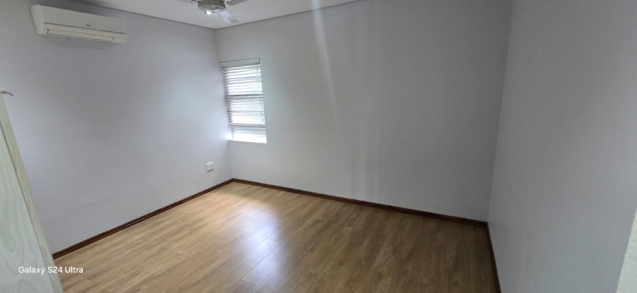 To Let 4 Bedroom Property for Rent in Meer En See KwaZulu-Natal
