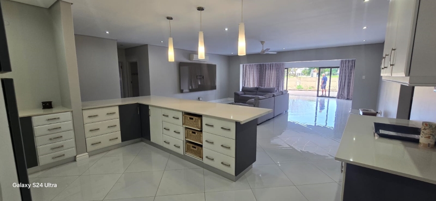 To Let 4 Bedroom Property for Rent in Meer En See KwaZulu-Natal