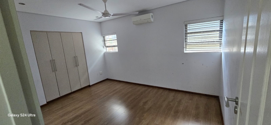 To Let 4 Bedroom Property for Rent in Meer En See KwaZulu-Natal