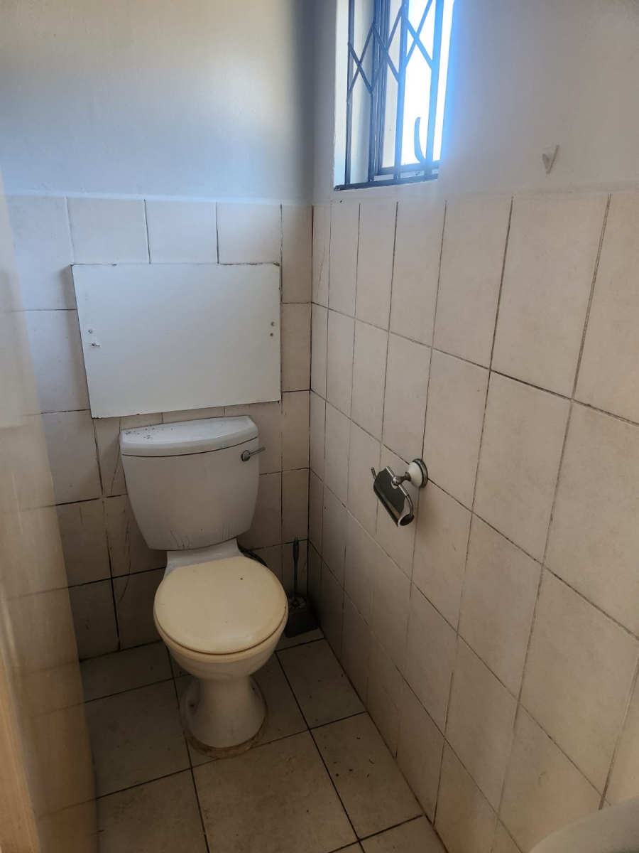To Let 1 Bedroom Property for Rent in Richem KwaZulu-Natal