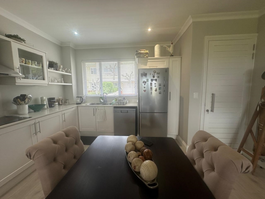 2 Bedroom Property for Sale in Mount Edgecombe Retirement Village KwaZulu-Natal