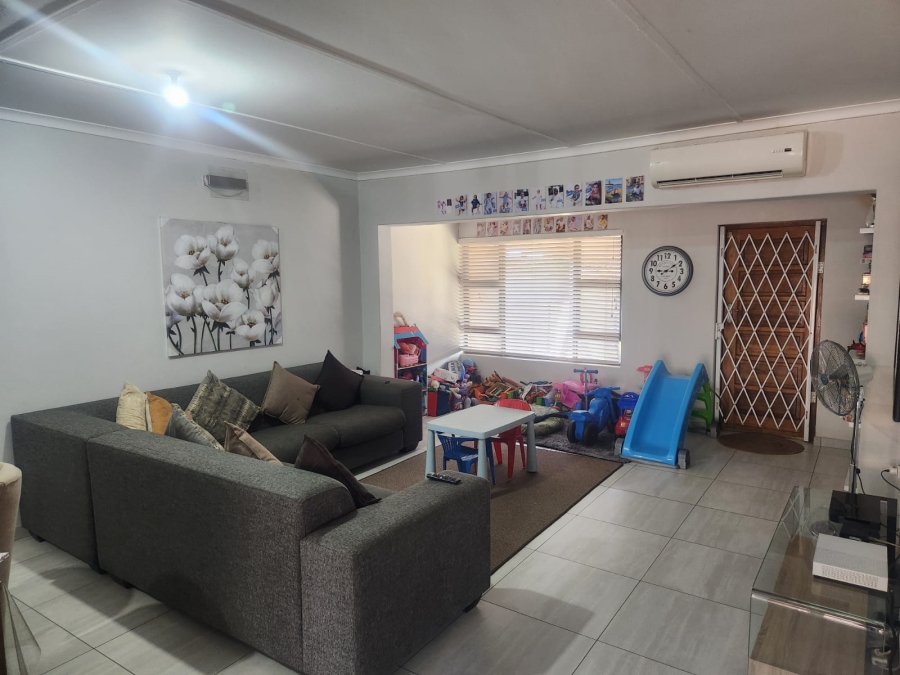 To Let 2 Bedroom Property for Rent in Veld En Vlei KwaZulu-Natal