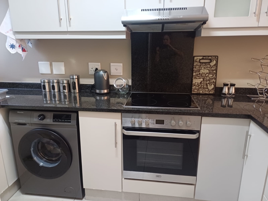 2 Bedroom Property for Sale in Umhlanga KwaZulu-Natal