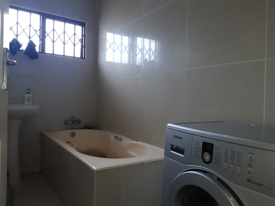 3 Bedroom Property for Sale in Lovu KwaZulu-Natal