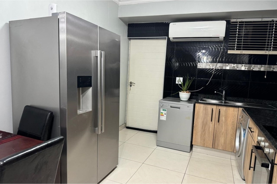 To Let 2 Bedroom Property for Rent in Umhlanga Ridge KwaZulu-Natal