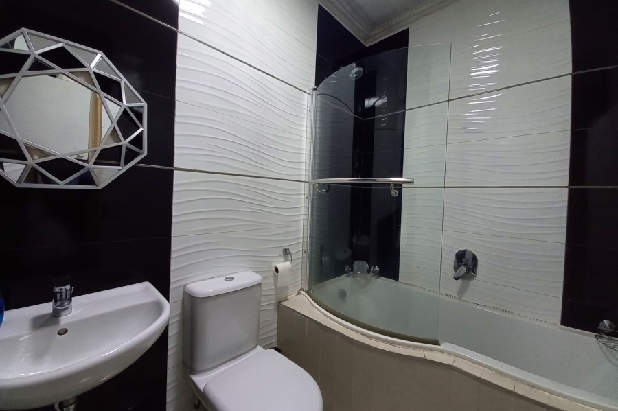 To Let 2 Bedroom Property for Rent in Umhlanga Ridge KwaZulu-Natal