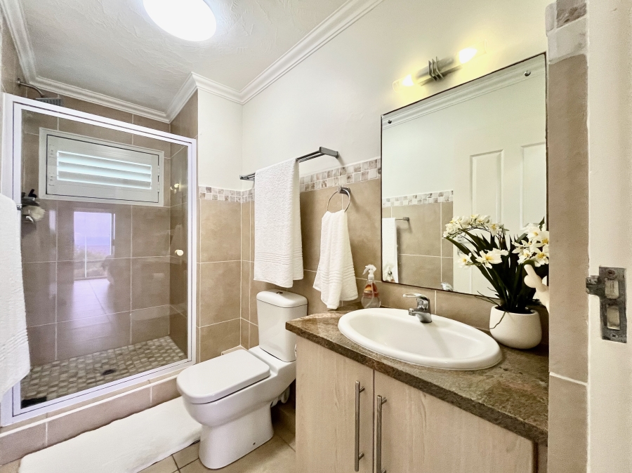 To Let 4 Bedroom Property for Rent in Ballito Central KwaZulu-Natal