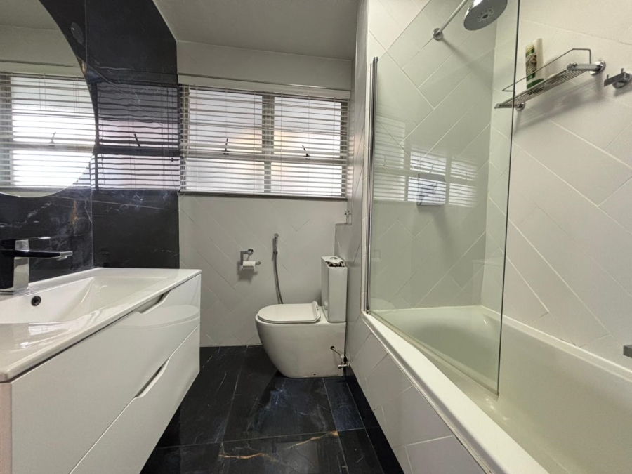 2 Bedroom Property for Sale in Essenwood KwaZulu-Natal