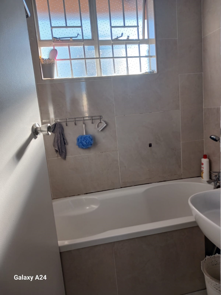 2 Bedroom Property for Sale in Glenwood KwaZulu-Natal