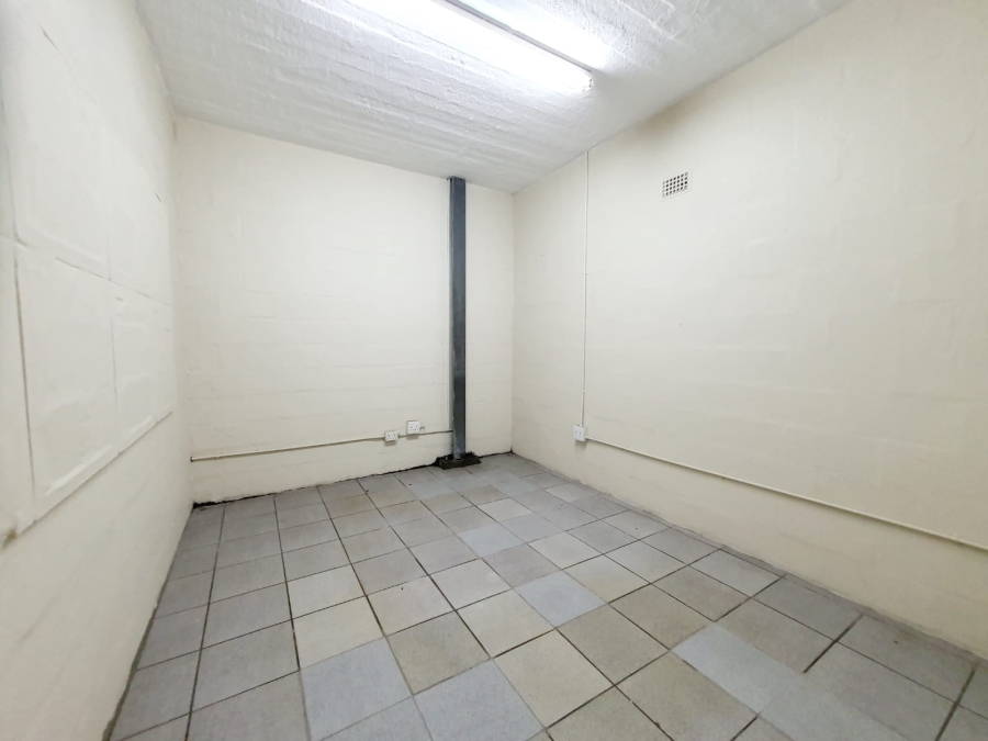 Commercial Property for Sale in Hillview KwaZulu-Natal
