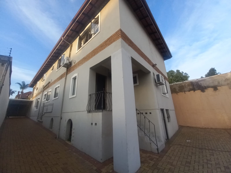 7 Bedroom Property for Sale in Essenwood KwaZulu-Natal