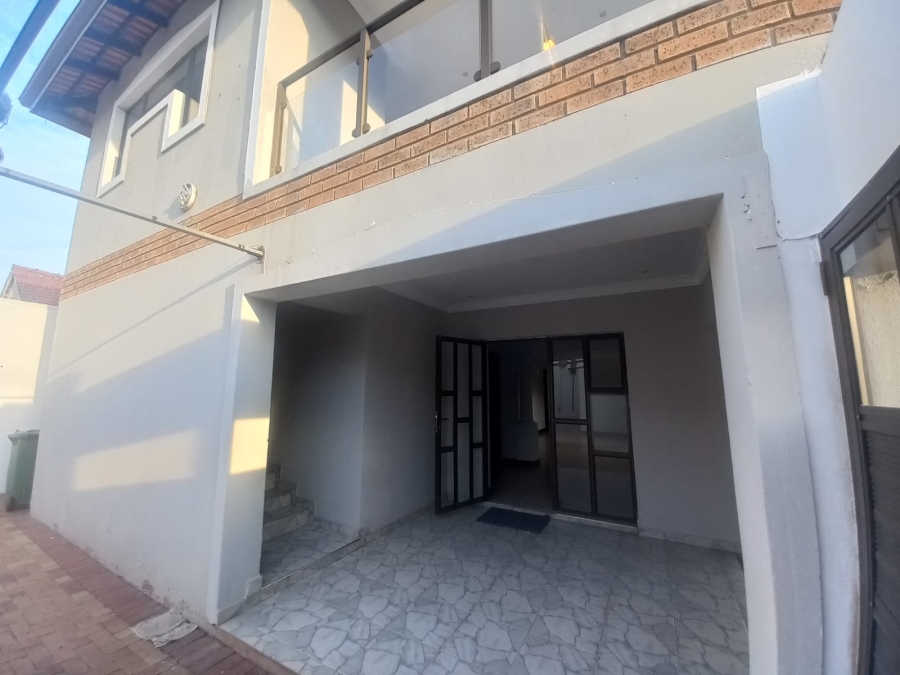 7 Bedroom Property for Sale in Essenwood KwaZulu-Natal