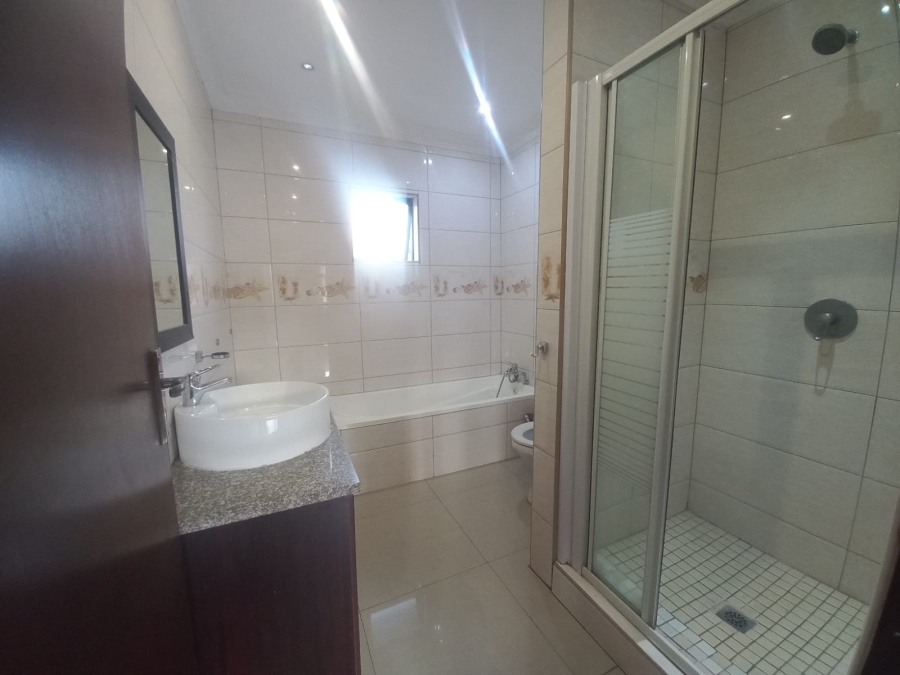7 Bedroom Property for Sale in Essenwood KwaZulu-Natal