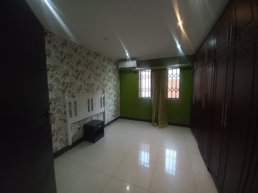 7 Bedroom Property for Sale in Essenwood KwaZulu-Natal
