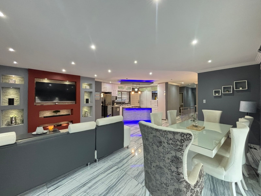 4 Bedroom Property for Sale in Newlands East KwaZulu-Natal