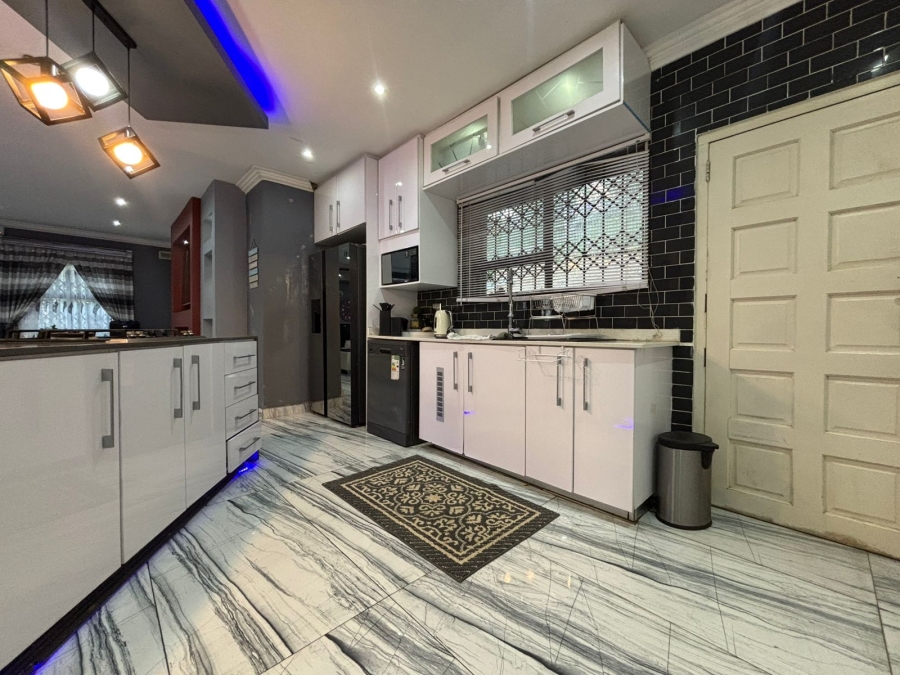 4 Bedroom Property for Sale in Newlands East KwaZulu-Natal
