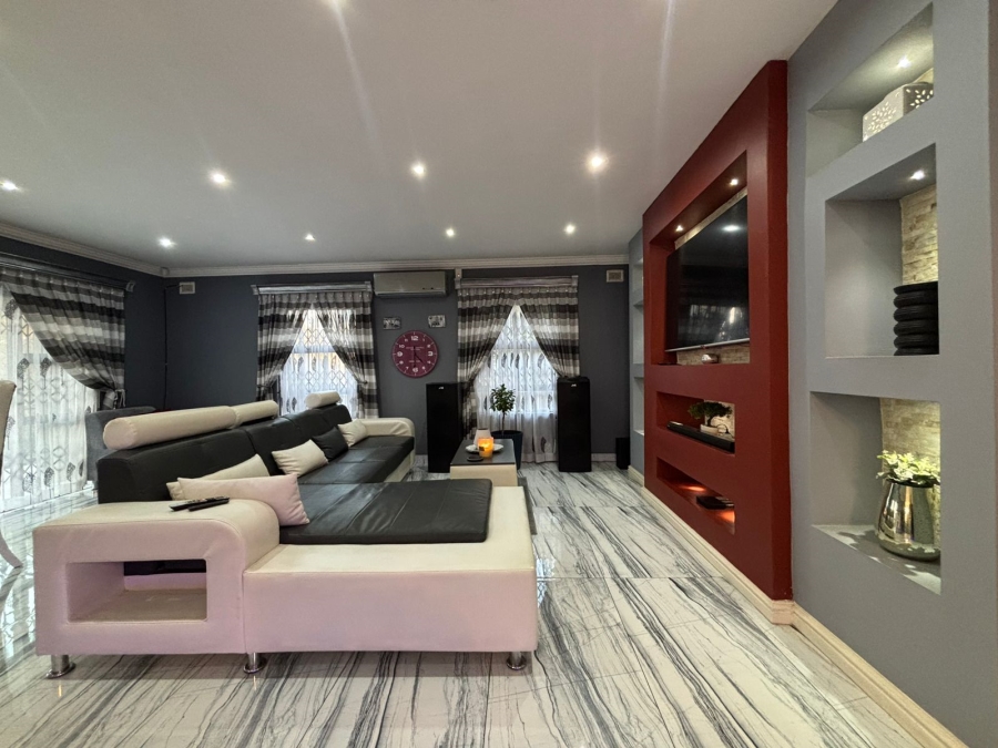 4 Bedroom Property for Sale in Newlands East KwaZulu-Natal