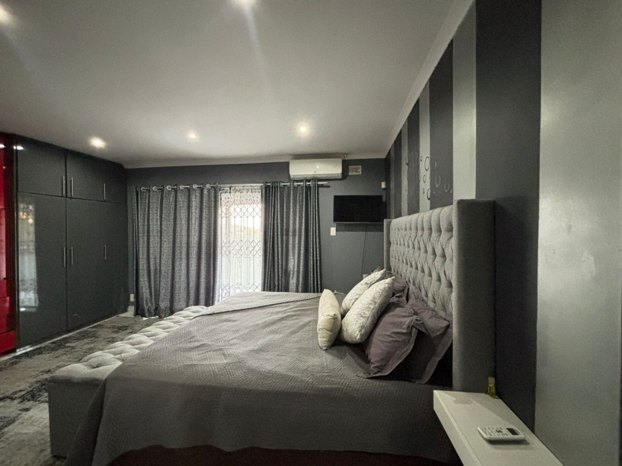 4 Bedroom Property for Sale in Newlands East KwaZulu-Natal