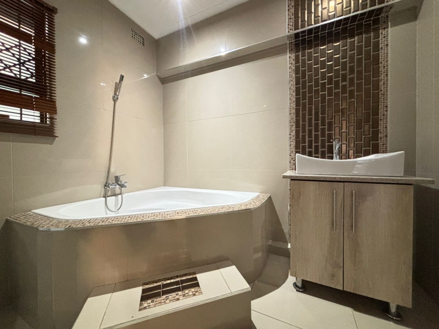 4 Bedroom Property for Sale in Newlands East KwaZulu-Natal